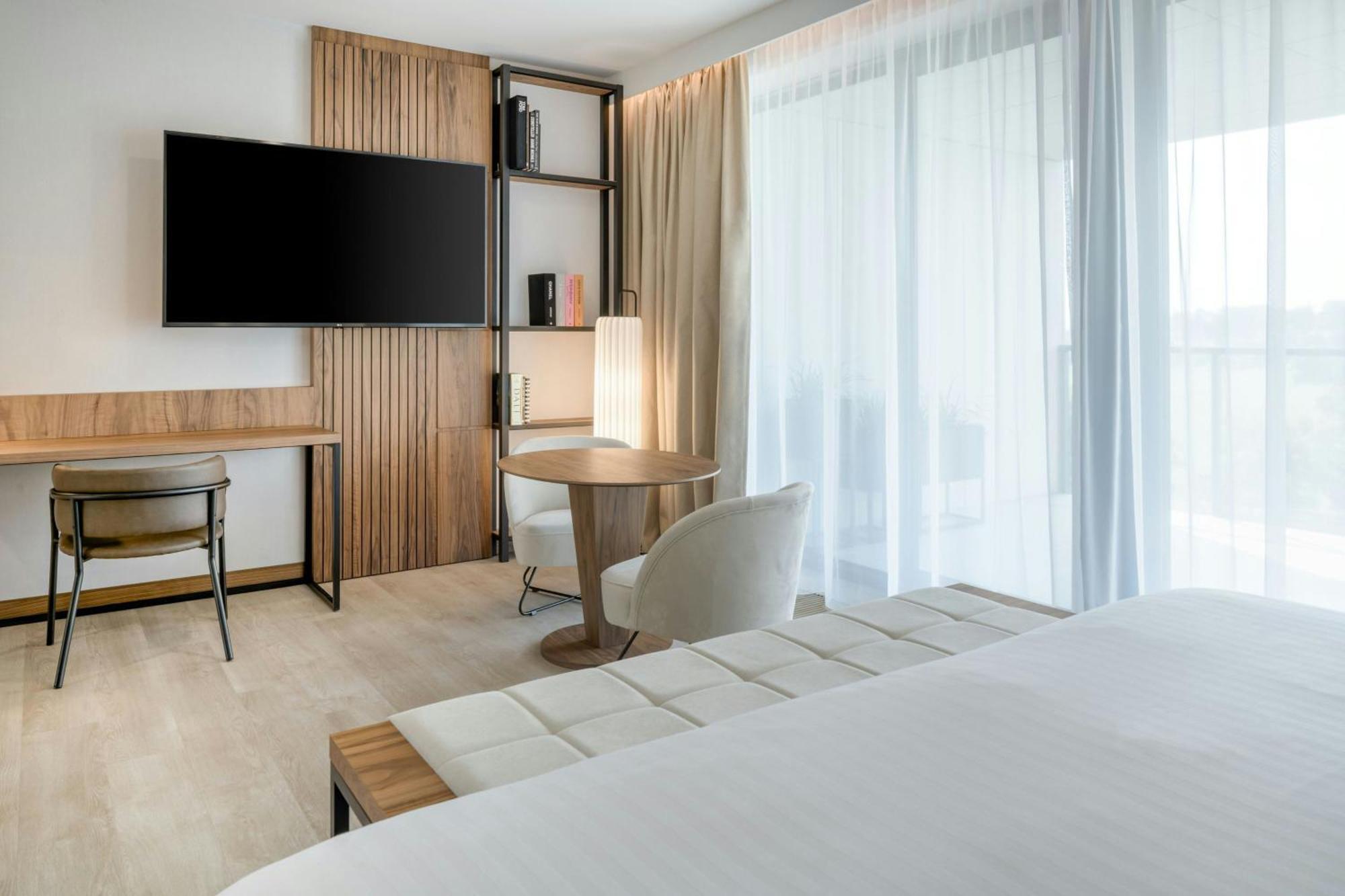 Ac Hotel By Marriott Krakow Exterior photo